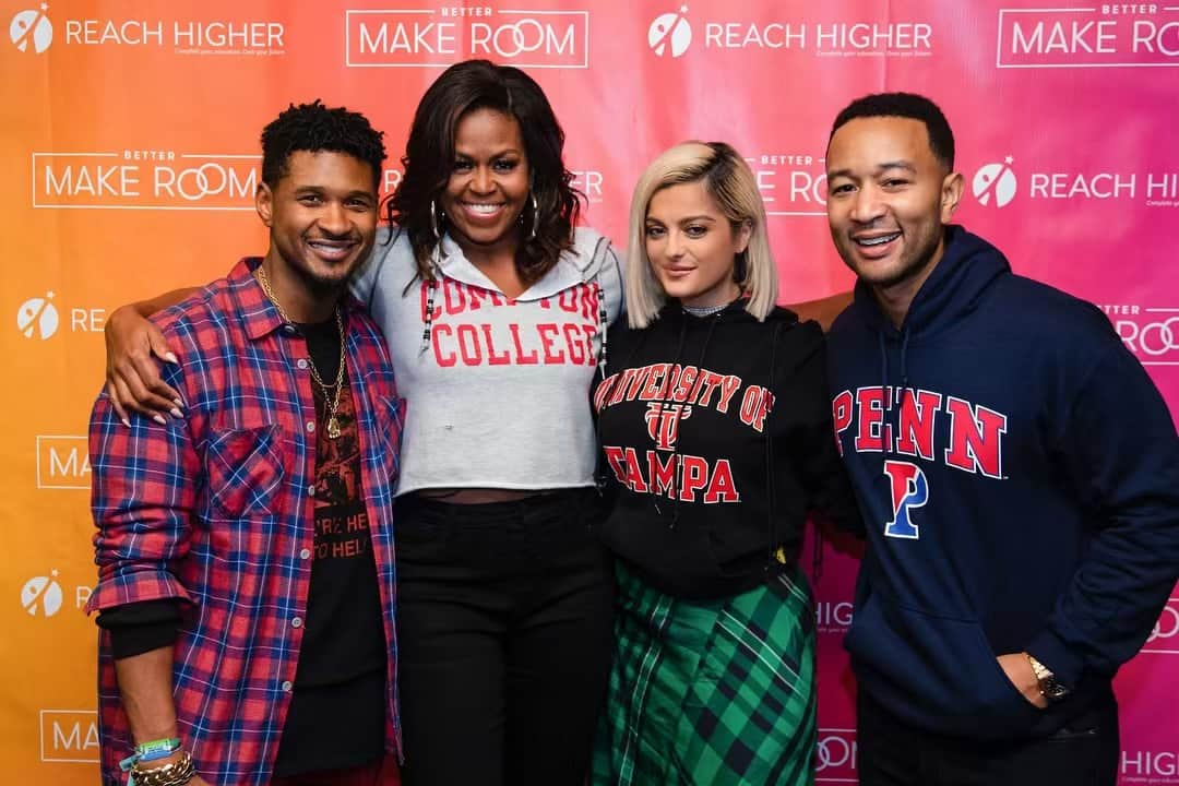 Bebe Rexhaさんのインスタグラム写真 - (Bebe RexhaInstagram)「With my future president Mrs. Michelle Obama #CollegeSigningDay」5月4日 1時23分 - beberexha