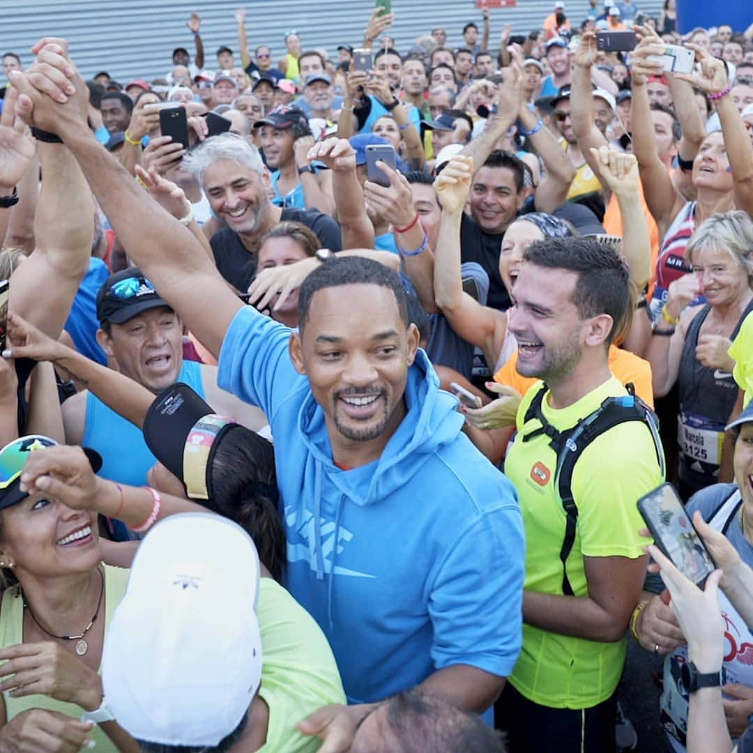 ウィル・スミスのインスタグラム：「To everyone who watched and supported #WillSmithsBucketList… Thank you! Now we want to know: what’s on YOUR Bucket List!? Comment below with your next big Bucket List item 💯」