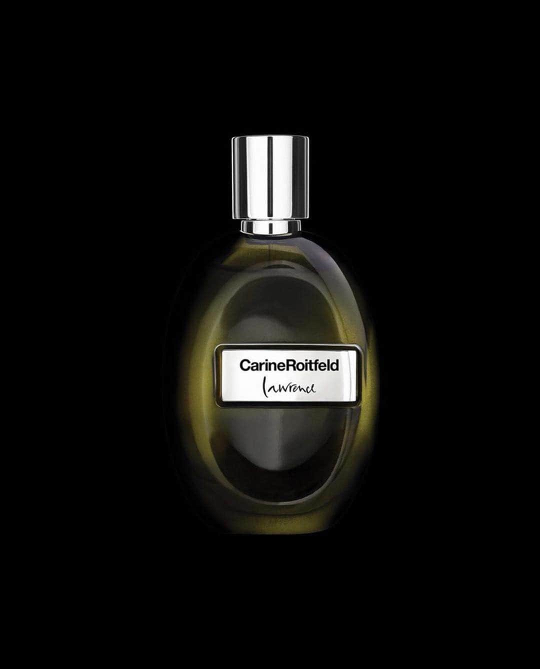 カリーヌ・ロワトフェルドさんのインスタグラム写真 - (カリーヌ・ロワトフェルドInstagram)「Lawrence, I wish I was back then with you, visiting Dubai and unveiling the mysteries of your incredible world... @carineroirfeldparis #7lovers Perfume Collection coming out May 6. Photo: @sebastianfaena」5月4日 2時10分 - carineroitfeld