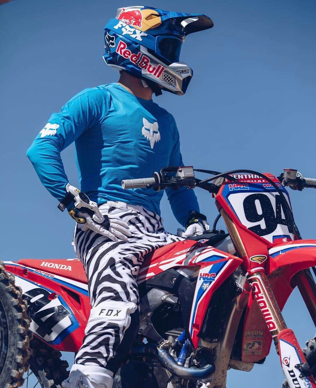 ケン・ロックゼンさんのインスタグラム写真 - (ケン・ロックゼンInstagram)「@foxmoto #earnyourstripes」5月4日 2時26分 - kenroczen94