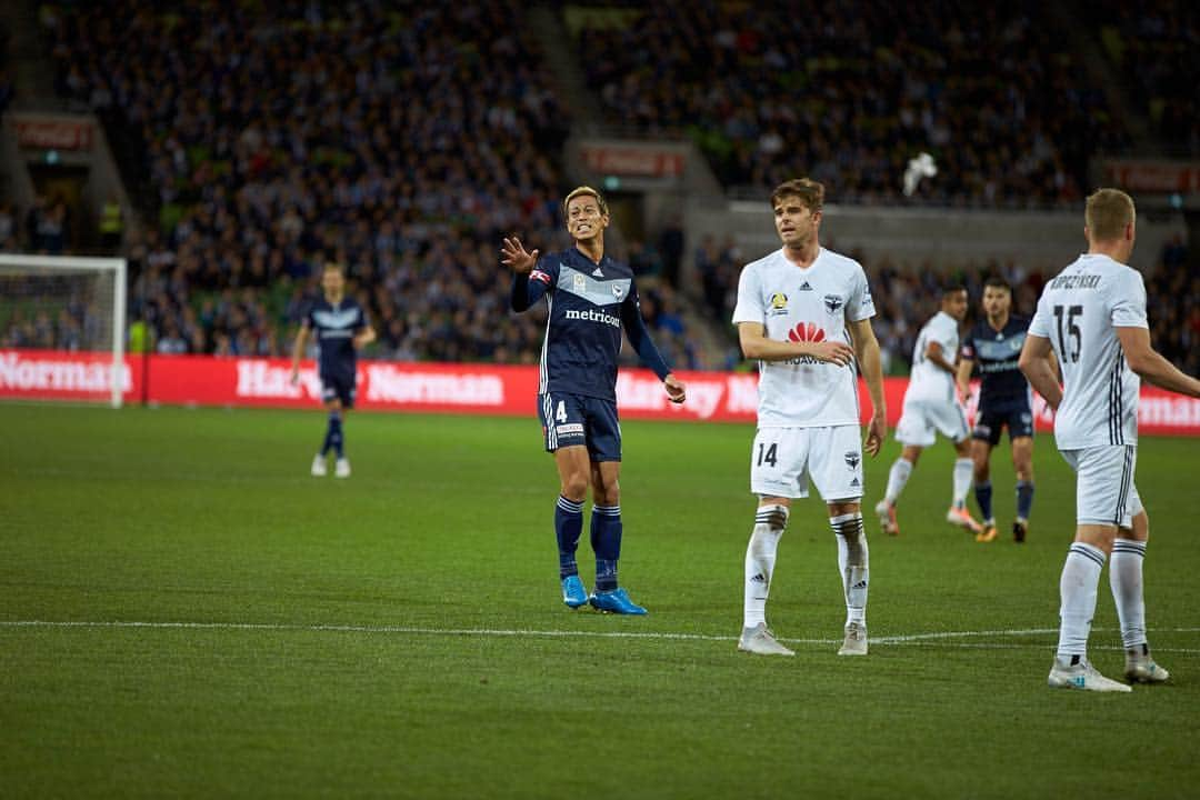 本田圭佑さんのインスタグラム写真 - (本田圭佑Instagram)「#twomore #finalseries @gomvfc @thealeague」5月4日 2時33分 - keisukehonda