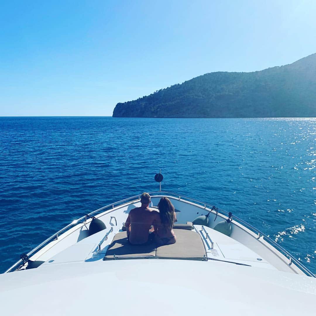 Jessica Wrightさんのインスタグラム写真 - (Jessica WrightInstagram)「No matter where I am in the world so long as it’s with you, I’m home 💙」5月4日 2時54分 - jesswright77