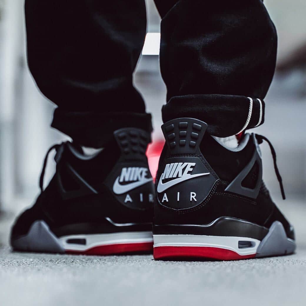 Sneaker Newsさんのインスタグラム写真 - (Sneaker NewsInstagram)「#MayThe4th is coming soon. Cop the Air Jordan 4 “Bred” aka “Black/Cement” tomorrow at retailers worldwide. For a store list, tap the link in our bio.」5月4日 3時20分 - sneakernews