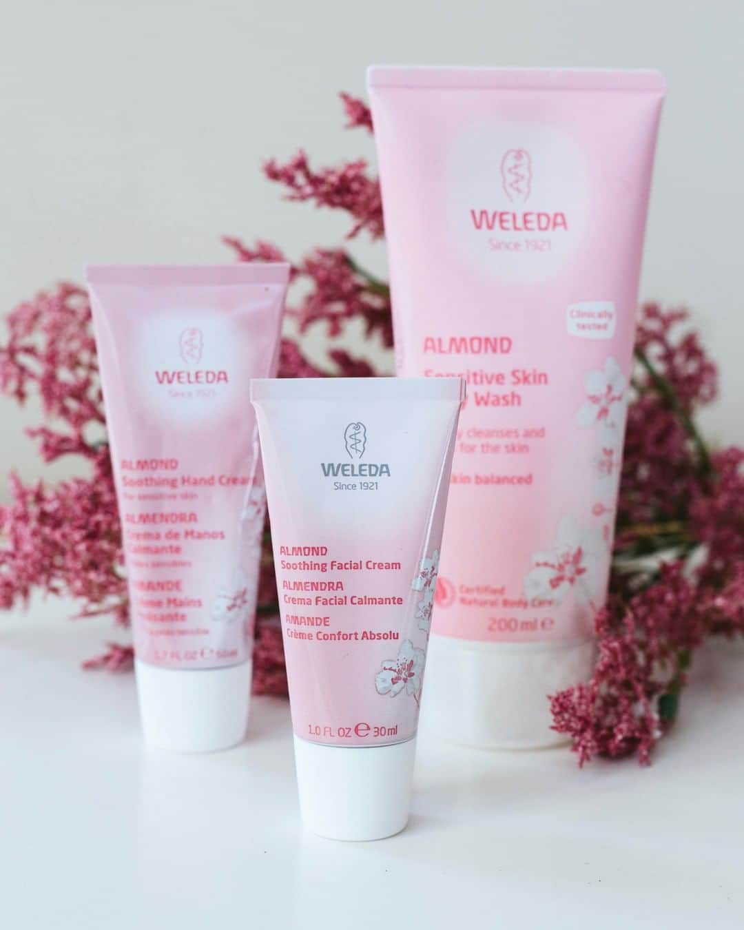Weledaのインスタグラム：「Our sensitive care collection contains almond oil which provides the gentlest care for sensitive, dry or irritated skin. 🌸 Have you tried this collection yet? Leave a comment!」