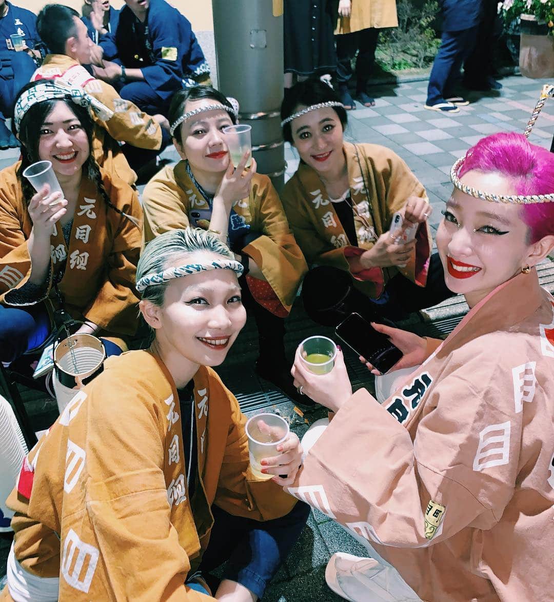 AYAさんのインスタグラム写真 - (AYAInstagram)「浜松祭り 私達のGWは毎年欠かさず このお祭り。 家族 同級生や地元の先輩 元目町の皆さん 東京からの大切な友達 みんなが笑顔の日。 愛に溢れた時間、、最高。  #浜松祭り2019」5月4日 14時25分 - ayaxxamiaya