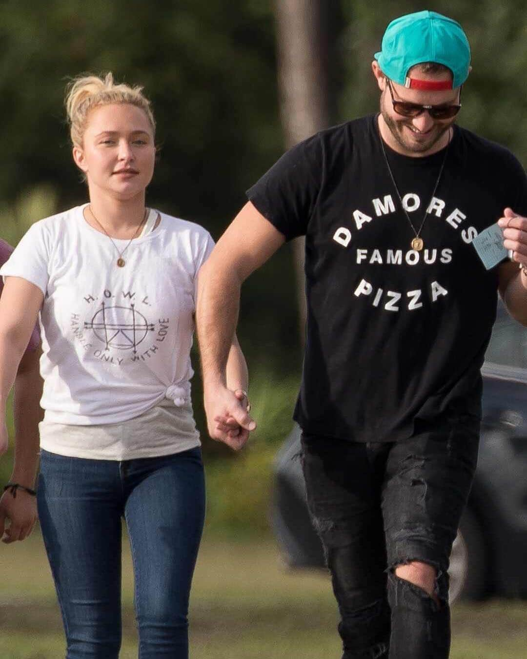 E! Onlineさんのインスタグラム写真 - (E! OnlineInstagram)「Hayden Panettiere’s boyfriend has been arrested for domestic violence after they got into a heated argument. Link in bio for the details. (📷: Splash News)」5月4日 6時54分 - enews