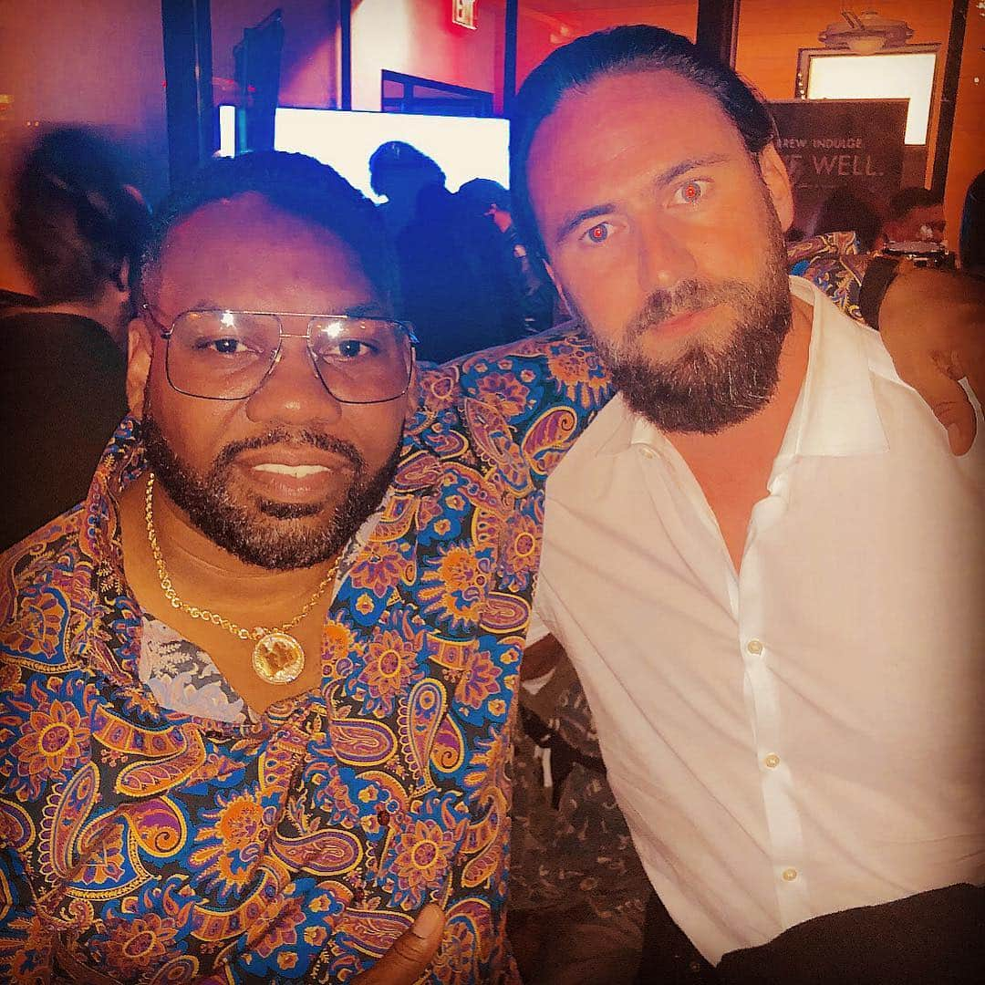 レイクウォンさんのインスタグラム写真 - (レイクウォンInstagram)「Hanging with some great team players at the screening of the #Delorean at #tribeccafilmfestival ....it was Super Dope !  Cooling with my Guy Nate the Oracle. 👔 by @leone_napoli」5月4日 7時37分 - raekwon