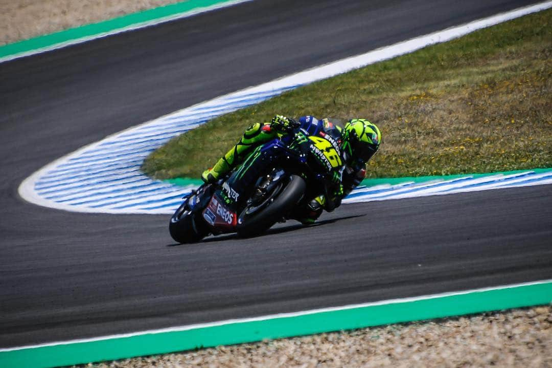 バレンティーノ・ロッシさんのインスタグラム写真 - (バレンティーノ・ロッシInstagram)「Circuito de Jerez,Spain Friday,free practice 📸 @falex79 @mighelon @gigisoldano @jesusrobledo Tino Martino」5月4日 8時08分 - valeyellow46