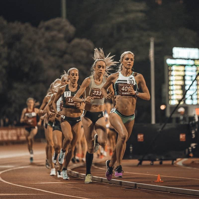 エマ・コバーンさんのインスタグラム写真 - (エマ・コバーンInstagram)「Rabbit rabbit 🐰 . . . .  6600m at 5:02/mile pace with perfect weather and a perfect track. Congrats to those who hit the standards for Worlds & Olympics. A fun workout for me and nice to mix up training. Good being on the track with my teammates @domscottrunsa & @lthweatt . Thanks @usatf for hosting me as a pacer. 📸: @ufnoof @premvida」5月4日 8時23分 - emmacoburn