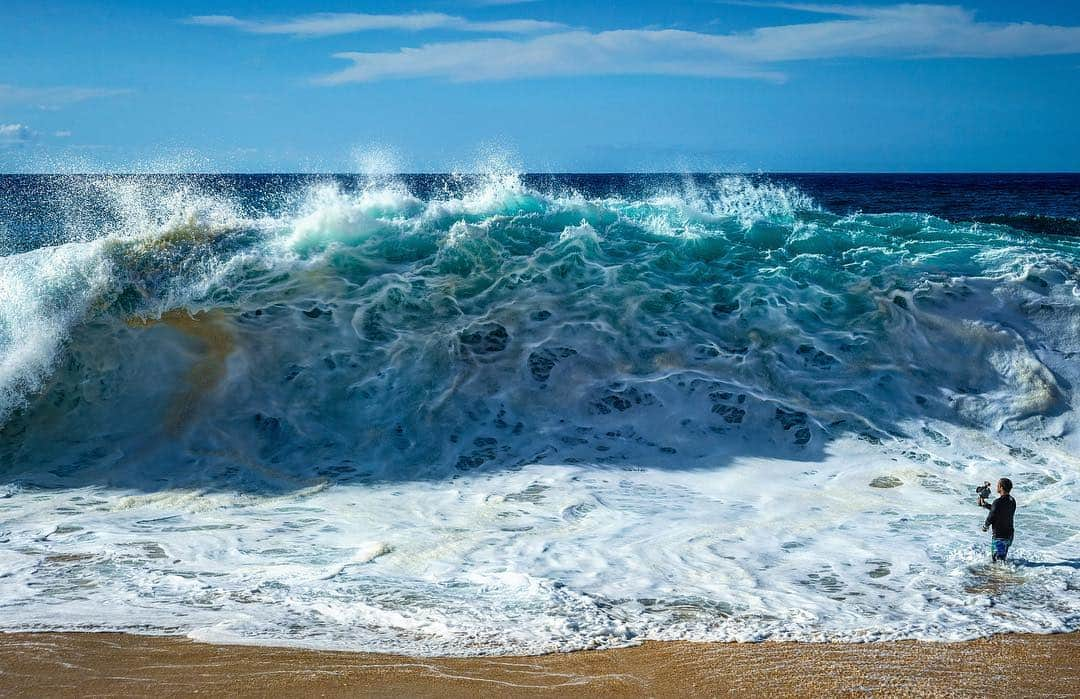 クラーク・リトルさんのインスタグラム写真 - (クラーク・リトルInstagram)「🌊 #Stacked #Shorebreak #boom #hawaii #clarklittle 🆑 photo @lau_z_foto」5月4日 8時40分 - clarklittle