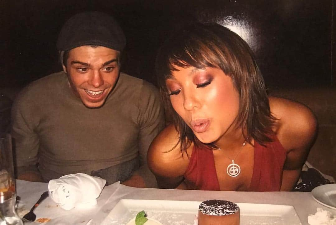 シェリル・バークさんのインスタグラム写真 - (シェリル・バークInstagram)「One of my very first birthdays with @matthewlawrence 🥰 Who would’ve thought that a decade later we’d get engaged on my birthday? 💍 I can’t believe it’s the one year anniversary of our engagement. Thanks for always making my birthday so special. #CherylAndMATTrimony #FBF」5月4日 8時53分 - cherylburke