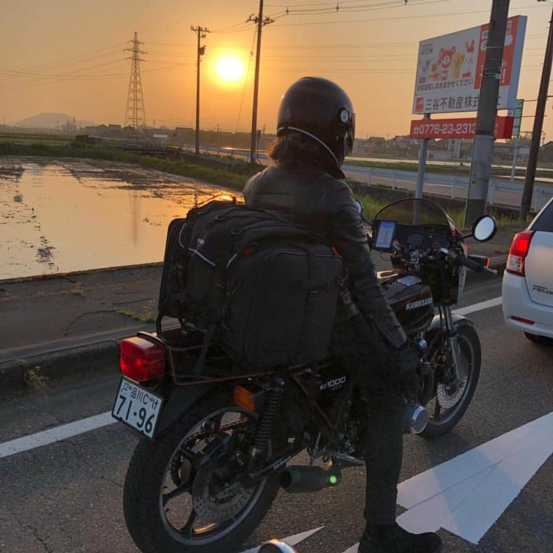 杉原勇武さんのインスタグラム写真 - (杉原勇武Instagram)「昨日は鳥取から福井まで360㎞。 今日は能登半島周って富山に行きます。 今日もいい天気❗️」5月4日 9時24分 - isamu_katayama