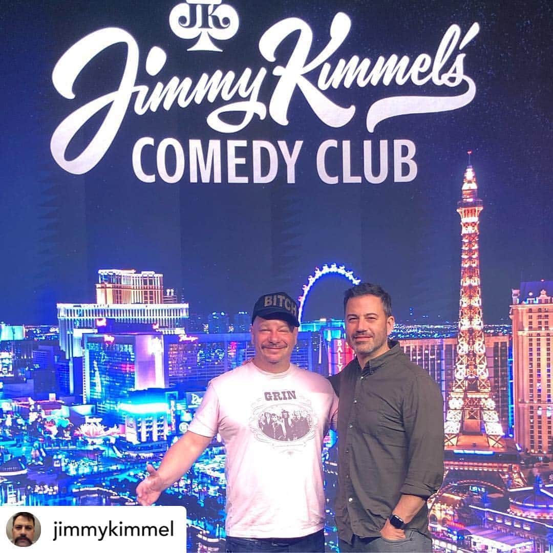 ジェフリー・ロスさんのインスタグラム写真 - (ジェフリー・ロスInstagram)「CONGRATS JIMMY 🚀REPOST: @jimmykimmel Look out #Vegas - @therealjeffreyross and I are here to baptize Jimmy Kimmel’s Comedy Club @jimmykimmelscomedyclub #JKCC tonight at @linqpromenade」5月4日 10時16分 - therealjeffreyross