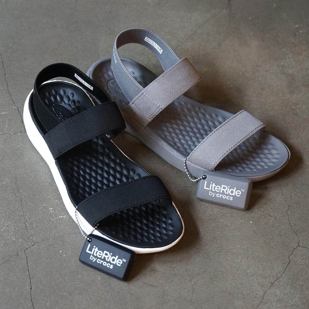 marbleSUD(マーブルシュッド) のインスタグラム：「日本ではお馴染みの「crocs」から、話題の新作“literide”が初登場！ ・ ハイブランドとのコラボを発表するなど、ファミリー層だけでなくよりファッション性の高いアイテムを打ち出している「crocs」。“literide”もシューズショップでは取り扱いのないレアアイテム。機能性とデザイン性にすぐれた優秀サンダルに注目です！ ・ #marblesud #マーブルシュッド #crocs #クロックス #スポサン #スポーツサンダル #サンダル #レジャー #ゴールデンウィーク #GW」