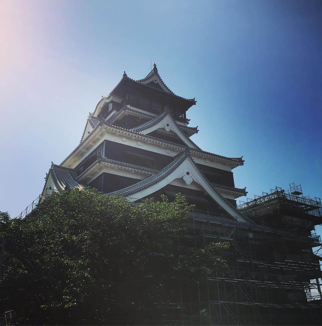 熊本城さんのインスタグラム写真 - (熊本城Instagram)「#熊本城 #大天守 #kumamotocastle #熊本 #kumamoto #日本 #japan #城 #castle #天守閣 #地震 #earthquake #japantrip #復旧 #復興 #reconstruction #五月晴れ」5月4日 11時19分 - kumamoto_castle