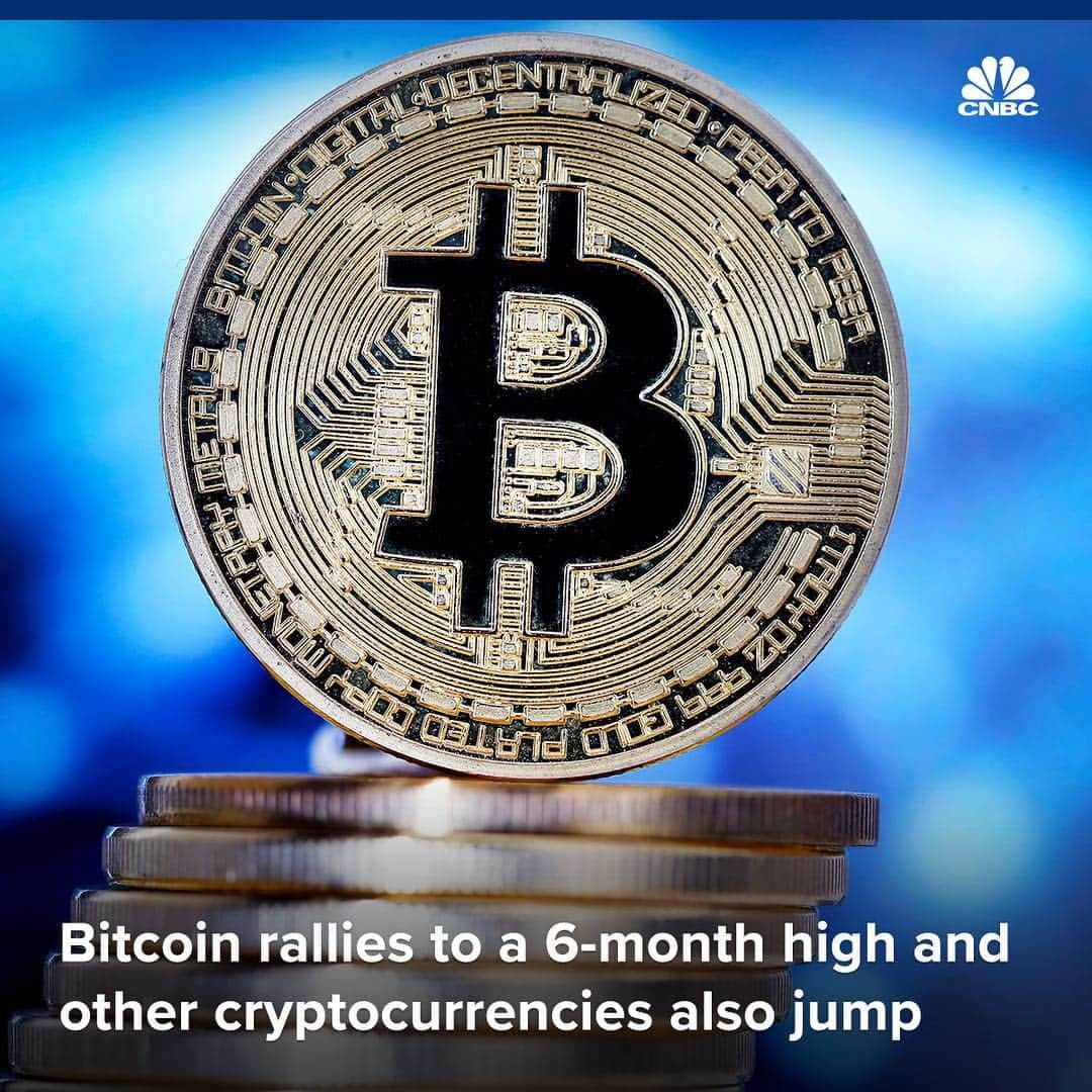 CNBCさんのインスタグラム写真 - (CNBCInstagram)「The world’s best-known cryptocurrency is on the move.⁣⠀ ⁣⠀ Bitcoin jumped more than 7% on Friday, showing that sentiment seems to be improving in 2019.⁣⠀ ⁣⠀ Cryptocurrencies are still well off their late-2017 highs, but the market has added nearly $10 billion in value over the last 24 hours, according to CoinMarketCap.⁣⠀ ⁣⠀ To read more about the reason for the upward move, visit the link in bio.⁣⠀ *⁣⠀ *⁣⠀ *⁣⠀ *⁣⠀ *⁣⠀ *⁣⠀ *⁣⠀ *⁣⠀ #bitcoin #cryptocurrency #crypto #blockchain #forex #markets #investing #trading #currency #business #businessnews #cnbc⁣⠀ ⁣⠀」5月4日 11時25分 - cnbc