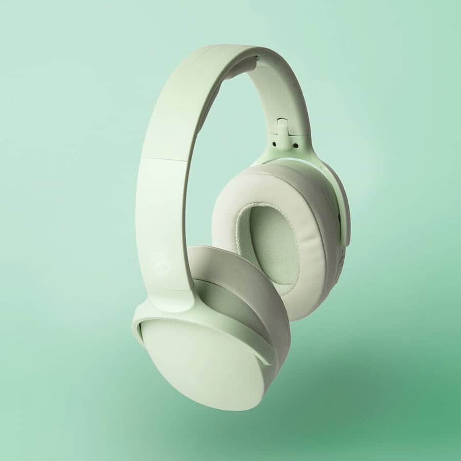 Skullcandy Japanさんのインスタグラム写真 - (Skullcandy JapanInstagram)「5月の第2弾限定商品はHESH3 フレッシュミント！﻿ ﻿ トレンド感のあるワントーン配色が採用されたHESH3！フレッシュミント色でさらにフレッシュさがプラスされました！﻿ ﻿ HESH3は超軽量で最大22時間再生が可能なバッテリー搭載！さらには急速充電機能を採用し10分の充電で最大4時間の連続再生が可能です！﻿ ﻿ 5月10日(金)発売です！﻿ ﻿ #FeelSkullcandy #FeelFresh #スカルキャンディー」5月4日 11時28分 - skullcandyjapan