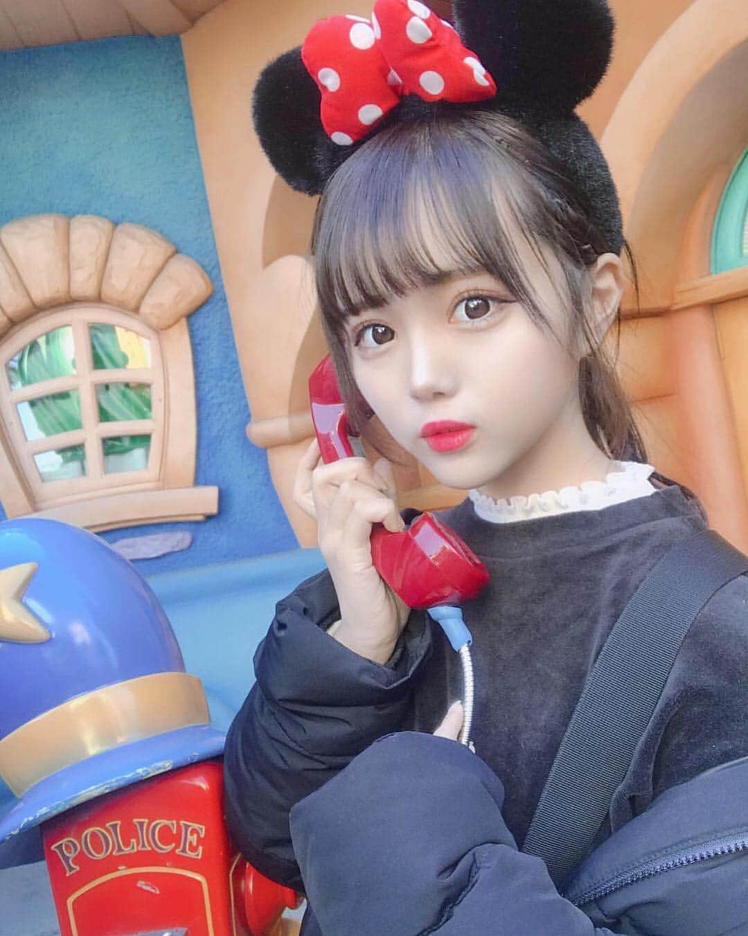 美女美容事情さんのインスタグラム写真 - (美女美容事情Instagram)「《夢の国🐭❤》⠀ *⠀ リポストを使って、素敵な写真📷✨を投稿されてる方を紹介させて頂く⠀⠀⠀⠀ 【💄美女美容事情💅】のコーナーです✨⠀ *⠀⠀⠀⠀⠀⠀⠀ いいねやコメント、フォローして応援してね❤︎🥰🎶⁣⠀ *⠀⠀⠀⠀⠀⠀⠀ 今回ご紹介させて頂きますのは❤︎⠀ ナツメさん< @08_doll_14>の素敵なお写真📸⠀ *⠀ 大好きなディズニーでの1枚😘カチューシャも似合っていてとっても可愛いです💕何度行っても飽きないお気に入りの場所があるのはいいですね😊💋⠀ *⠀⠀ ナツメさんのアカウントには他にも素晴らしい投稿が沢山ありますので是非覗いてみて💁‍♀️💙⠀ *⠀⠀ ナツメさん< @08_doll_14>⠀ 素敵な投稿ありがとうございました☺️📸✨⠀⠀⠀⠀⠀⠀⠀⠀ △▼△▼△▼△▼△▼△▼△▼△▼△▼⠀⠀⠀⠀⠀⠀⠀⠀⠀⠀⠀⠀⠀⠀⠀⠀⠀⠀⠀⠀⠀⠀⠀⠀⠀⠀⠀⠀⠀⠀⠀⠀⠀ ❤🧡💛「美女美容事情」💚💙💜⠀⠀⠀⠀⠀⠀⠀⠀⠀⠀⠀⠀⠀⠀⠀ 👇掲載ご希望の方は👇⠀⠀⠀⠀⠀⠀⠀⠀⠀⠀⠀⠀⠀⠀⠀⠀ @b_b_j.jタグ付けと🖤 # ビジョビ⠀🖤⠀⠀⠀⠀⠀⠀⠀⠀⠀⠀⠀⠀⠀⠀⠀ をタグ付けお願いします✨⠀⠀⠀⠀⠀⠀⠀⠀⠀⠀⠀⠀⠀⠀⠀⠀ ――――――――――――――――⠀⠀⠀⠀⠀⠀⠀⠀⠀⠀⠀⠀⠀⠀⠀⠀⠀⠀⠀⠀⠀⠀⠀ ～姉妹アカウントのご紹介～⠀⠀⠀⠀⠀⠀⠀⠀⠀⠀⠀⠀⠀⠀⠀⠀⠀⠀⠀⠀⠀⠀⠀⠀⠀⠀⠀ ◇美容情報を紹介している«美女美容事情～Beauty～»⠀⠀⠀⠀⠀⠀⠀⠀⠀⠀⠀⠀⠀⠀⠀⠀⠀⠀⠀⠀⠀⠀⠀⠀⠀⠀ ( @b_b_j.j_b )⠀⠀⠀⠀⠀⠀⠀⠀⠀⠀⠀⠀⠀⠀⠀⠀⠀⠀⠀⠀⠀⠀⠀⠀⠀⠀⠀ ◇美しい旅スポット紹介をしている«美 spot»⠀⠀⠀⠀⠀⠀⠀⠀⠀⠀⠀⠀⠀⠀⠀⠀⠀⠀⠀⠀⠀⠀⠀⠀⠀ ( @b__spo )⠀⠀ ⠀ ◇ビジョビがお届けするセレクトショップ«bi select»⠀ ( @bi_select )⠀ ⠀⠀⠀⠀⠀⠀⠀⠀⠀⠀⠀⠀⠀⠀⠀⠀⠀⠀⠀⠀⠀ よかったらこちらも覗いてみてね✨⠀ ――――――――――――――――⠀⠀⠀ @b_b_j.j⠀⠀ #ディズニー #ディズニーランド #ディズニーシー #tdl⠀⠀⠀ #tds #ディズニーコーデ⠀ #ディズニー好き #ディズニー大好き⠀ #東京ディズニー #ミニー  #可愛い #ディズニー好きと繋がりたい ⠀⠀⠀⠀⠀ #ディズニー部 #お洒落好き⠀ #カメラ女子 #カメラ女子部⠀ #おでかけ #春コーデ ⠀⠀ #春コーデ #春カラー ⠀⠀⠀ #minniemouse  #きれいめカジュアル ⠀⠀⠀ #きれいめコーデ #お洒落な人と繋がりたい ⠀⠀ #trip #カジュアル ⠀⠀⠀⠀⠀ #disneylandtokyo #disneyland ⠀⠀⠀⠀⠀⠀ #naturalbeauty #tokyodisneyland」5月4日 12時08分 - b_b_j.j