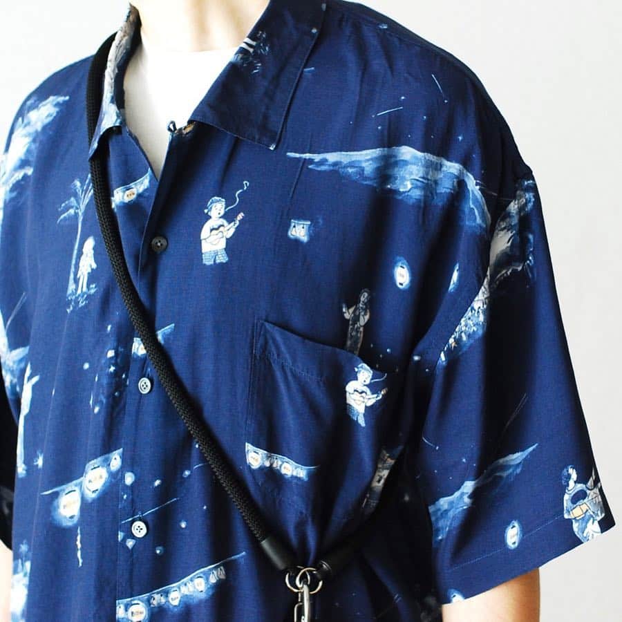 wonder_mountain_irieさんのインスタグラム写真 - (wonder_mountain_irieInstagram)「_ Porter Classic / ポータークラシック "BON DANCE ALOHA SHIRT" ¥37,800- _ 〈online store / @digital_mountain〉 http://www.digital-mountain.net/shopdetail/000000009634/ _ 【オンラインストア#DigitalMountain へのご注文】 *24時間受付 *15時までのご注文で即日発送 *1万円以上ご購入で送料無料 tel：084-973-8204 _ We can send your order overseas. Accepted payment method is by PayPal or credit card only. (AMEX is not accepted)  Ordering procedure details can be found here. >>http://www.digital-mountain.net/html/page56.html _ 本店：#WonderMountain  blog>> http://wm.digital-mountain.info/blog/20190504/ _ #PorterClassic #ポータークラシック _ 〒720-0044  広島県福山市笠岡町4-18  JR 「#福山駅」より徒歩10分 (12:00 - 19:00 水曜定休) #ワンダーマウンテン #japan #hiroshima #福山 #福山市 #尾道 #倉敷 #鞆の浦 近く _ 系列店：@hacbywondermountain _」5月4日 12時22分 - wonder_mountain_