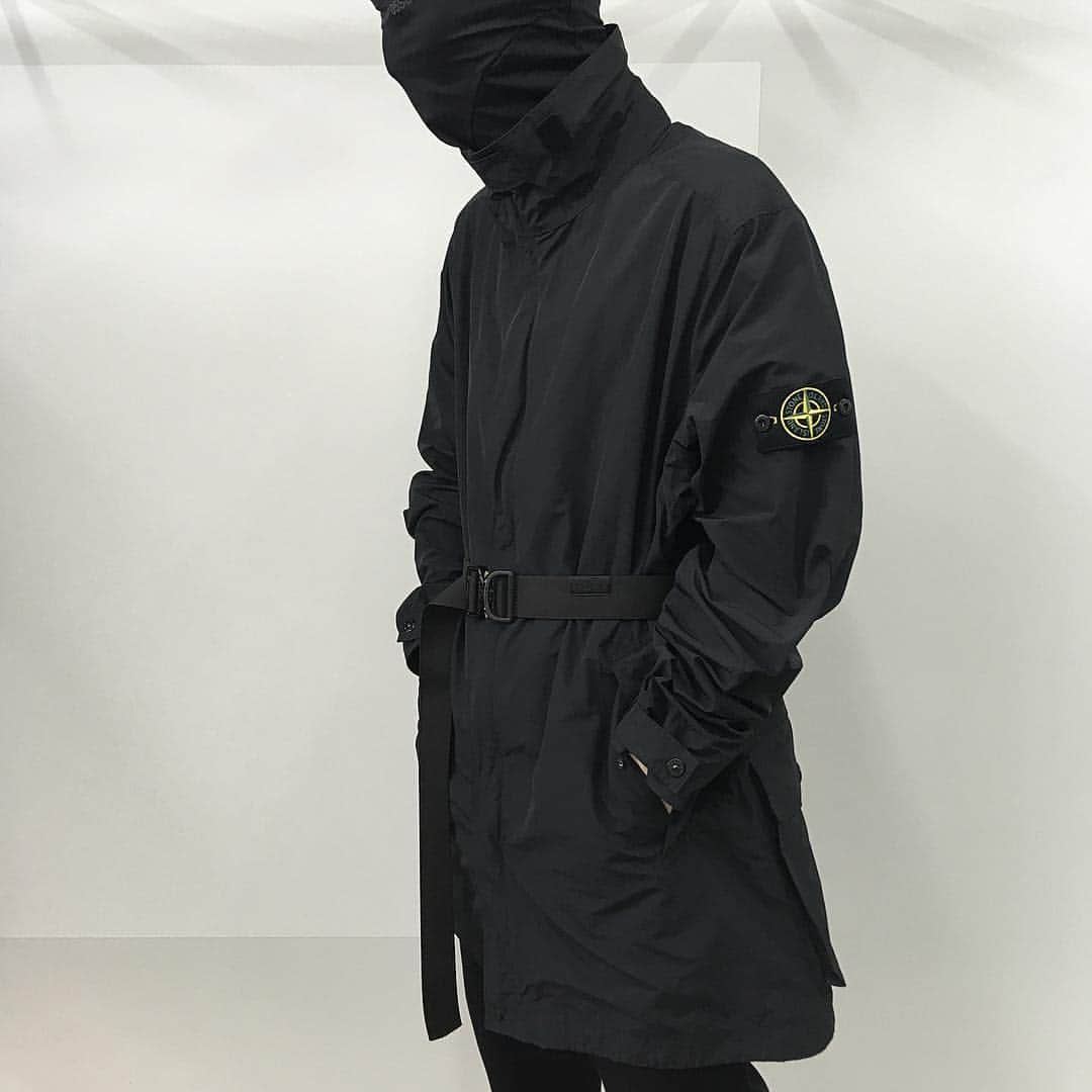 エリミネイターさんのインスタグラム写真 - (エリミネイターInstagram)「19SS RECOMMEND STYLE.  STONE ISLAND Micro reps Coat / bagjack Cobra buckle belt 40mm ELIMINATOR Special Version +30cm / SEVER Face mask  #stoneisland #bagjack #sever #uk #football #casuals #style #culture #youthculture #function #massimoosti #sport #military #handmadeinberlin #limitededition #collaboration #cobrabelt #cobrabuckle #mensfashion #eliminator #tokyo #daikanyama #messenger #streetfashion #streetstyle #street」5月4日 12時23分 - eliminator_tokyo