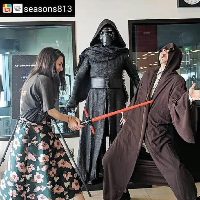 J-WAVEさんのインスタグラム写真 - (J-WAVEInstagram)「今日5/4はスター・ウォーズの日 Repost from @seasons813  Today's SEASONS🤭💡 ... #jwave #seasons813 ... 昨日のフリマ❗来てくださった皆さん、 有難うございました〜🌞🎵 ... 今日は #starwarsday2019  #may4th #maytheforcebewithyou .. 番組レポーター @taiki.why は #六本木ヒルズアリーナ で開催中の #starwarsdaytokyo2019 をレポートします🙉💗 ... #jwave813 #roppongihills #radiko #radio #holiday #happy #starwars #スターウォーズ #スターウォーズの日 #5月4日 #20190504 #令和 #令和最初 #ラジオ #GW #後半 #お出かけ #休日 #お休み #お出かけ」5月4日 12時28分 - jwave813