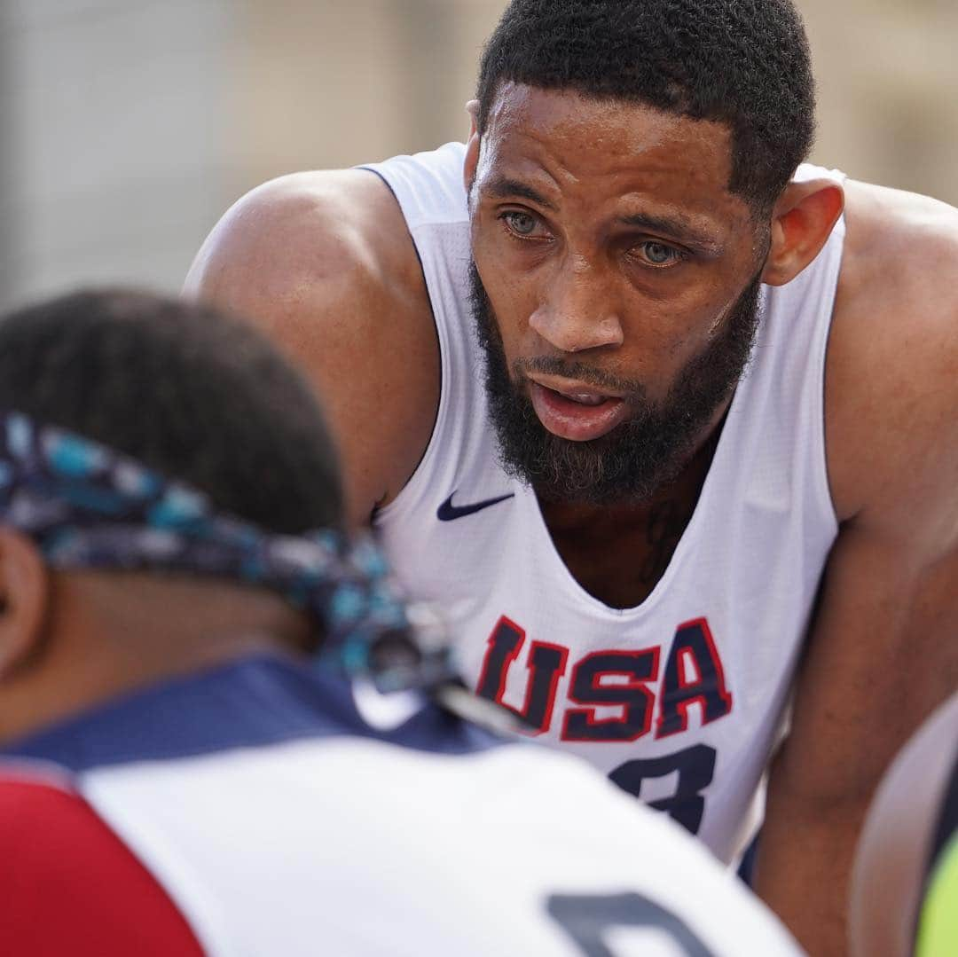 USA Basketballさんのインスタグラム写真 - (USA BasketballInstagram)「Fun in the sun today in Vegas at 2019 Red Bull @usab3x3 Nationals ☀️👍🏼」5月4日 13時14分 - usabasketball