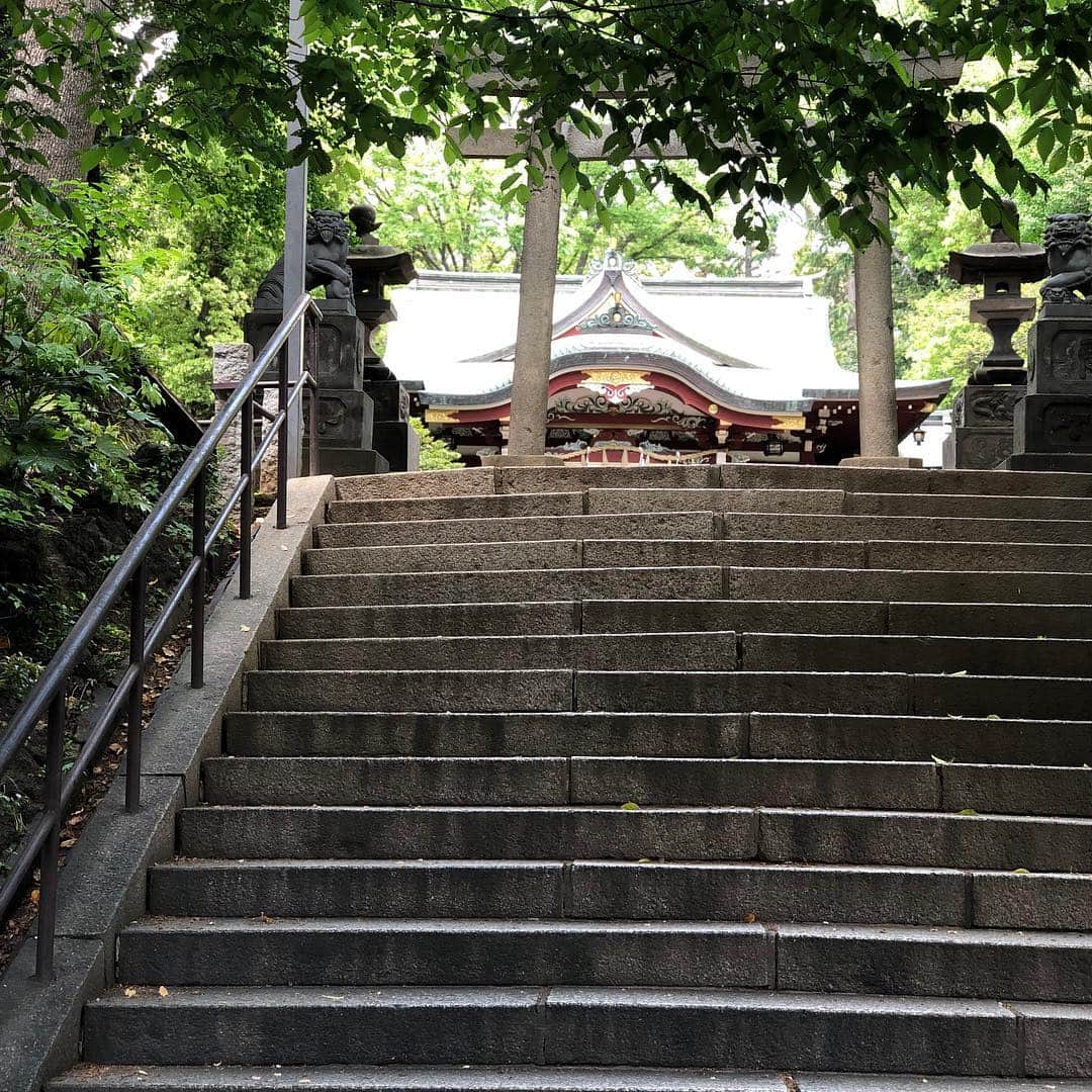 のインスタグラム：「氏神さまに、 #令和初詣」