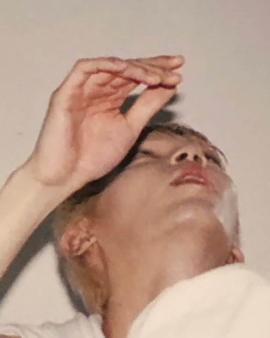 ジュヨンのインスタグラム：「Link in bio  wipe it up!!! 🙋🏼‍♂️」