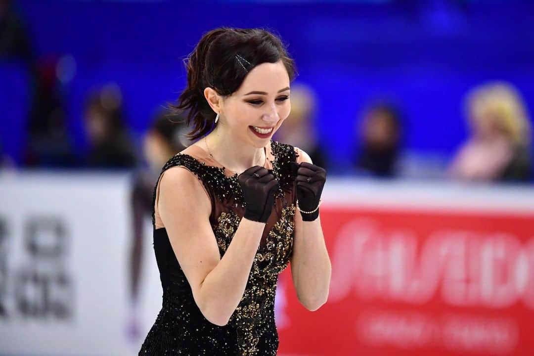 ISUグランプリシリーズさんのインスタグラム写真 - (ISUグランプリシリーズInstagram)「Happy Saturday ! Hope your day is as 🤩 as @liza_tuktik at #WTTFigure !  Comment 😍 if you'd like to see more Team Trophy pictures all next week 👇💬 #FigureSkating  Elizaveta Tuktamysheva of Russia reacts after competing in the Ladies Single Free Skating on day three of the ISU Team Trophy at Marine Messe Fukuoka on April 13, 2019 in Fukuoka, Japan. (Photo by Atsushi Tomura - International Skating Union (ISU)/ISU via Getty Images)」5月4日 23時28分 - isufigureskating_x