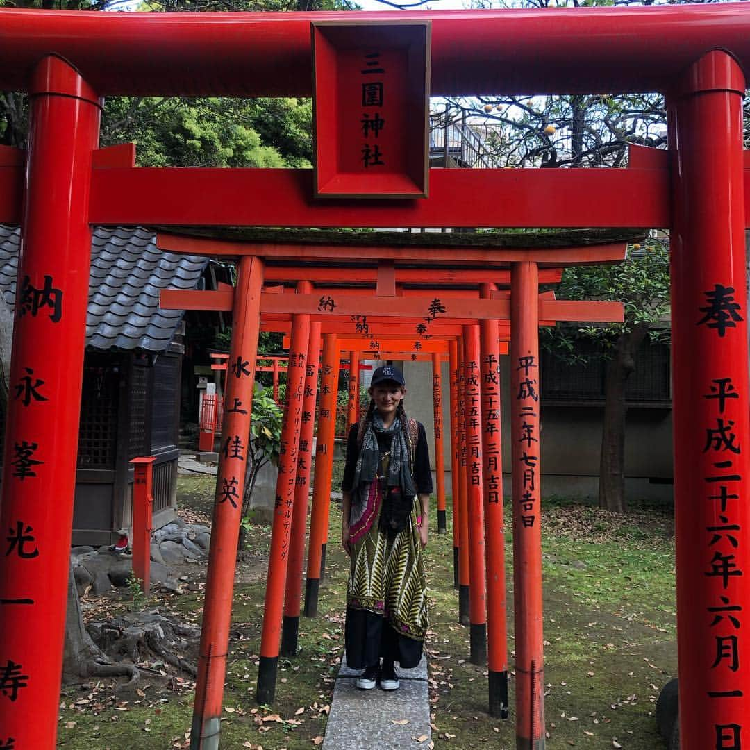 宙也さんのインスタグラム写真 - (宙也Instagram)「みどりの日。神社参り。」5月4日 23時28分 - chuya_aquarius