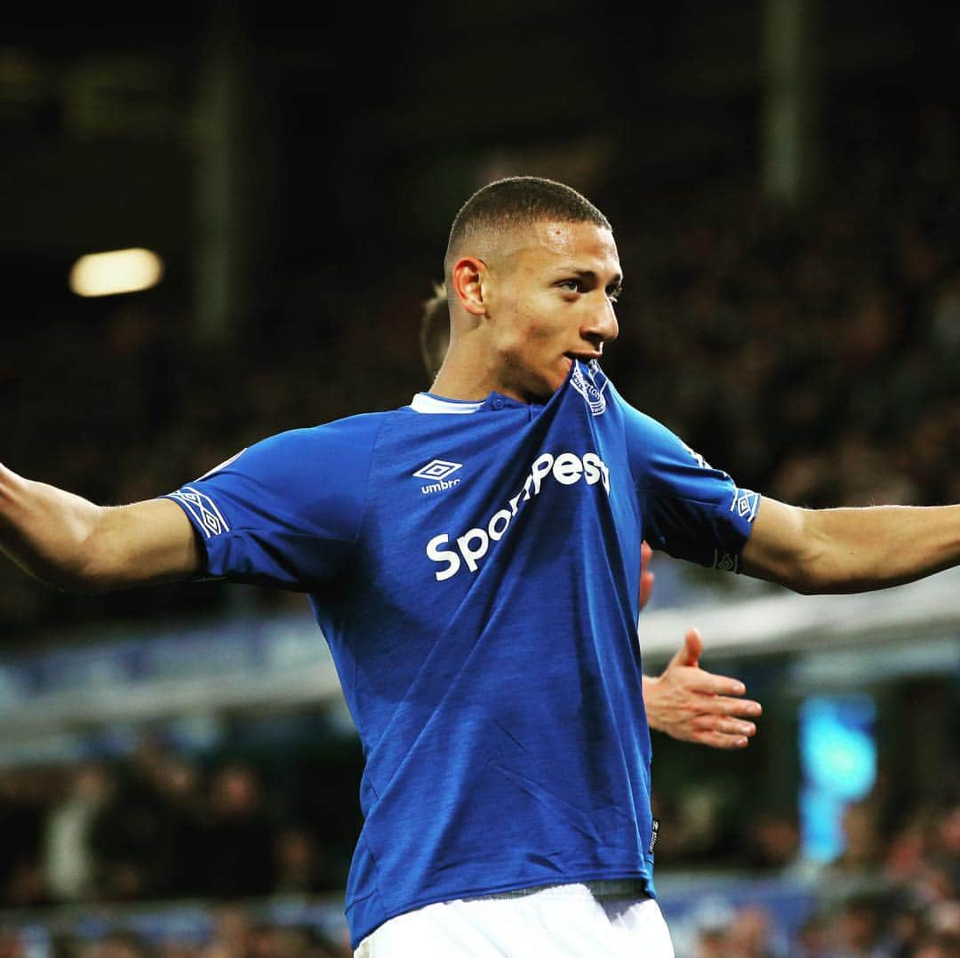 エヴァートンFCさんのインスタグラム写真 - (エヴァートンFCInstagram)「Still @richarlison’s goal in our opinion. 😉 • • • #richarlison #brazil #cbf #football #premierleague #epl #pl #everton #efc #goodison」5月4日 23時42分 - everton