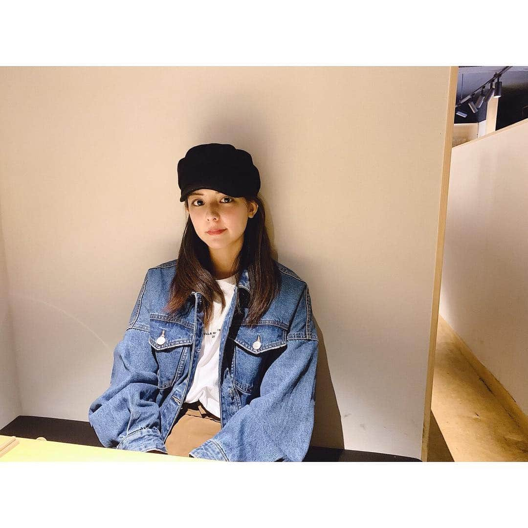 藤井美菜さんのインスタグラム写真 - (藤井美菜Instagram)「. ソウルも暖かくなってきましたよー☀️私は最近は韓国ドラマ「スカイキャッスル」にハマっています👩🏻‍💻 서울도 많이 따뜻해졌네요~☀️나는 늦었지만 요즘 SKY캐슬에 빠지고있습니다 👩🏻‍💻 It’s becoming warmer these days.  #デニムジャケット#デニジャケ#デニムジャケットコーデ#ソウル#데님자켓#자켓#오버핏#데님룩#denim#denimjacket#jacket#denimstyle」5月4日 23時45分 - fujii_mina_0715