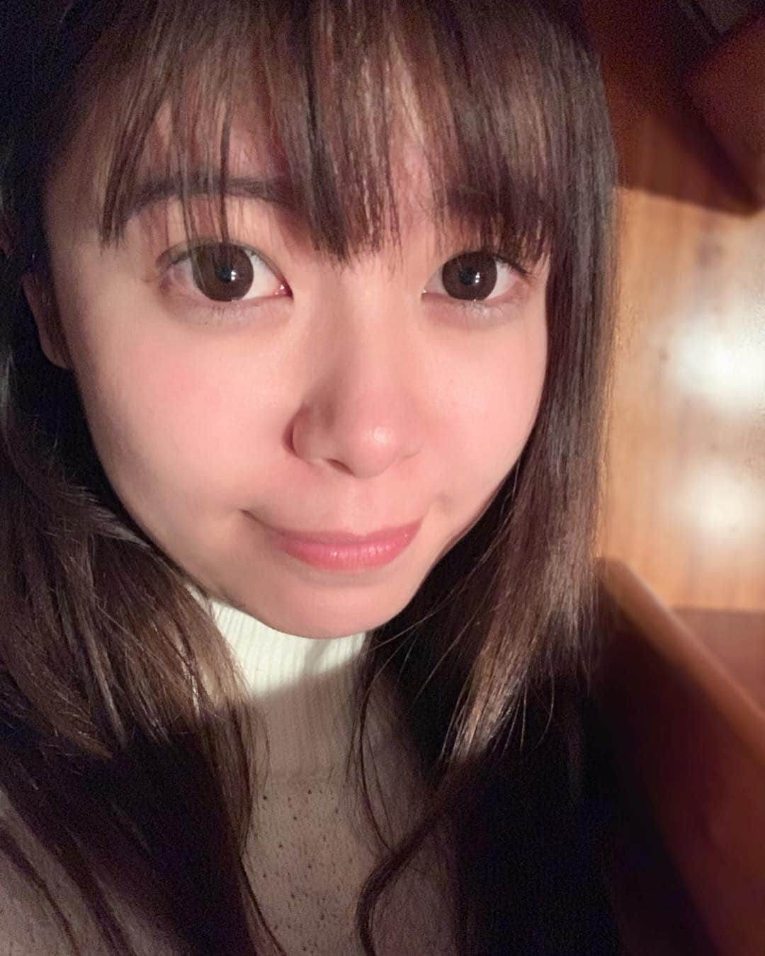 野澤美仁さんのインスタグラム写真 - (野澤美仁Instagram)「久々のガスト❤️チーズオンチーズインハンバーグ🥺💕 Rainbowtown fmでラジオMCを務めています！週末NIGHT！！毎週金曜日、夜の23時から30分です。youtubeliveでも配信しますので、ご覧いただけたら嬉しいです！木場のスタジオにも遊びに来てください😊 #radio#週末night #friday#mc#ラジオ#金曜日#23時#rainbowtownfm#art#tokyo #似顔絵#黒髪#haircolor #haircut#ヘアカラー#ヘアカット#美容室#東京#レインボータウンfm#ハンバーグ#ガスト #hamburger #cheese #hamburgsteak #おやすみ#goodnight #bretonne#yummy」5月4日 23時50分 - misatonozawa0625