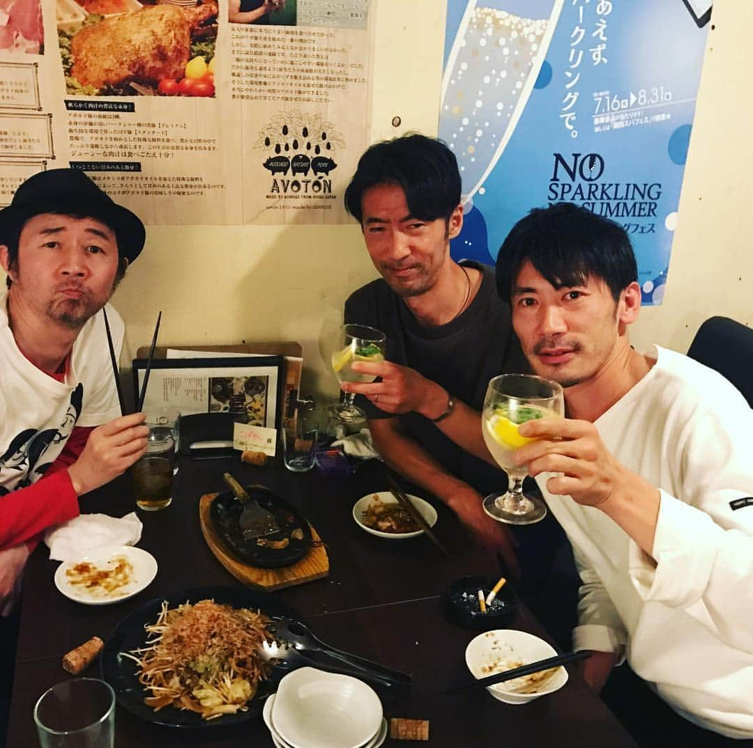 西野恭之介さんのインスタグラム写真 - (西野恭之介Instagram)「中之島文化祭。「久馬とチョップリン」でした。久馬さんにはここ数日お世話になりました。コントは久馬さん作。めちゃくちゃ盛り上がりました。 あー楽しかった。」5月5日 0時22分 - choplin_nishino