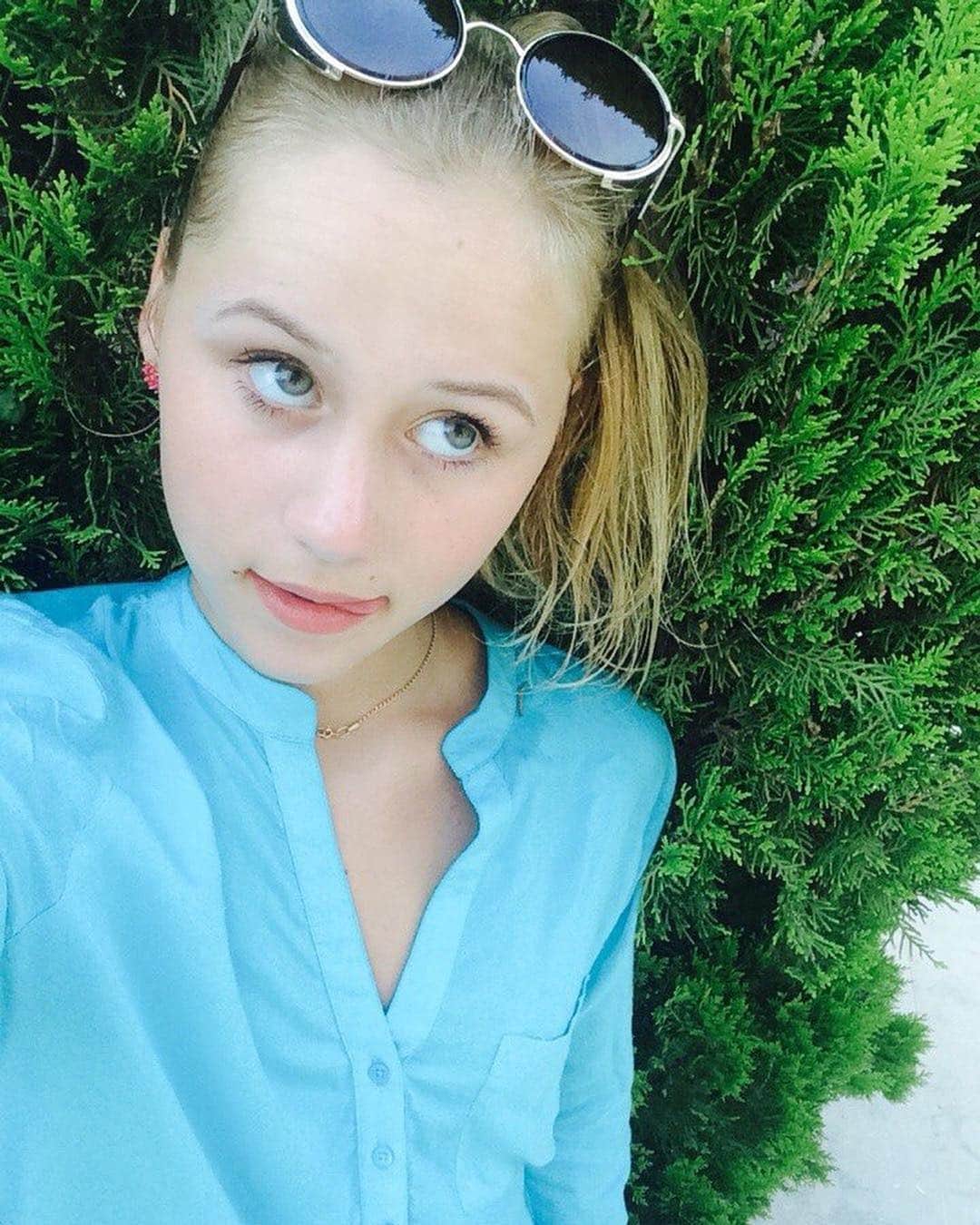 セラフィマ・サハノヴィッチさんのインスタグラム写真 - (セラフィマ・サハノヴィッチInstagram)「👀 #SerafimaSakhanovich #СерафимаСаханович」5月5日 0時22分 - serafima_cool