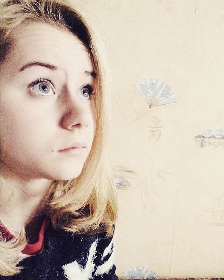 セラフィマ・サハノヴィッチさんのインスタグラム写真 - (セラフィマ・サハノヴィッチInstagram)「👀 #SerafimaSakhanovich #СерафимаСаханович」5月5日 0時22分 - serafima_cool