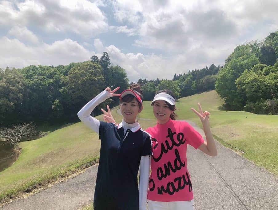 西村いちかさんのインスタグラム写真 - (西村いちかInstagram)「〜いちかるのGW２日目〜 おっぱとゴルフ🏌️‍♀️ そして今年全部雨だったゴルフがようやく晴れましたー！！！！！⭐️ 暑くて後半グダりかけたけどゴルフ日和でとっても楽しかったです💕 #gw #happy #tommyhilfiger #23区 #golflife #smile」5月5日 0時23分 - ichika_nishimura