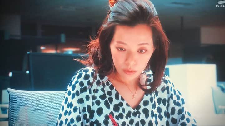 桜井ユキのインスタグラム：「職場にこんな仕事熱心な女性が居たらな〜💘美人だし（笑）  #桜井ユキ #斎藤工  #東京独身男子」