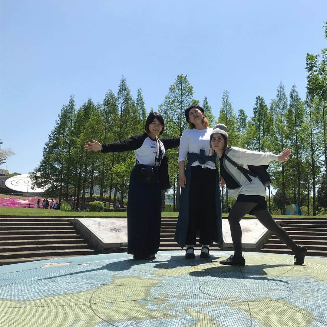 壺坂恵さんのインスタグラム写真 - (壺坂恵Instagram)「車で駆けてこ キャラメル気分で 西脇市、日本のへそ 唯一のＧＷ楽しかった 一つ一つが美味すぎのプレートに感動 美味しいって素敵 みんな遊んでくれてありがと #西脇市 #pot #日本へそ公園」5月5日 0時41分 - meg_tsubosaka