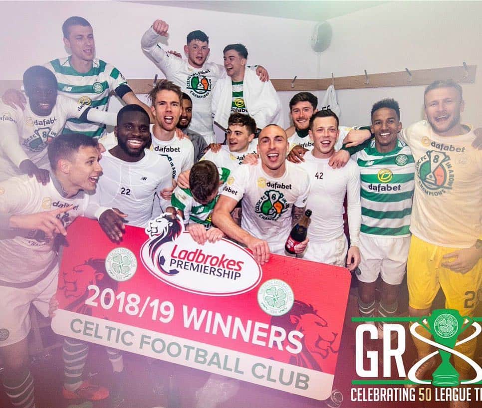 スコット・シンクレアのインスタグラム：「...Champions 18/19🍀」