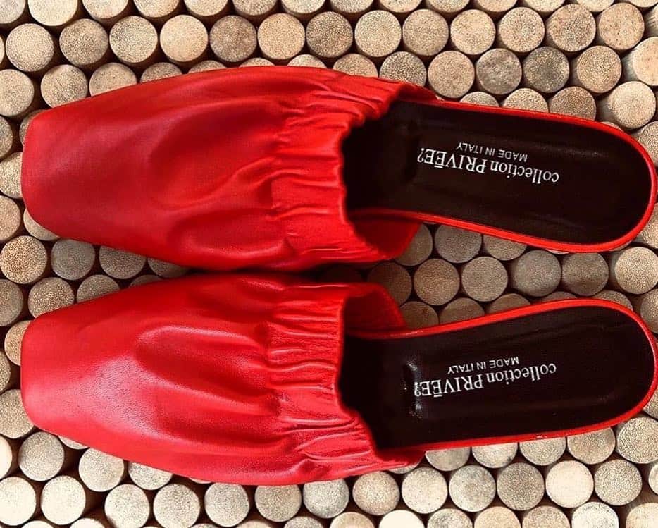 コレクションプリヴェさんのインスタグラム写真 - (コレクションプリヴェInstagram)「Red super soft shoes @muleh_nyc #collectionpriveeaccessories • • • • #collectionpriveeofficial #shoes #softshoes #realleather #red #softleathear #madeinitaly #italianbrand #nyc #mulehnyc #stylist #flatshoes #windowinchelsea #handmade #artisanal」5月4日 15時53分 - collectionpriveeofficial