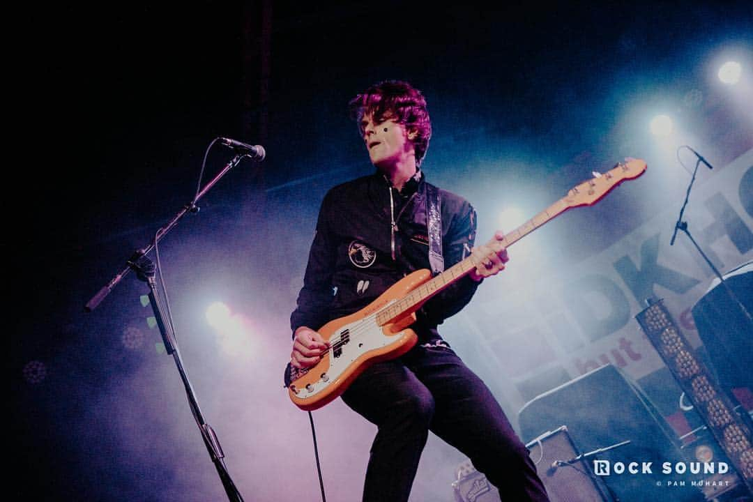 Rock Soundさんのインスタグラム写真 - (Rock SoundInstagram)「‪Happy Birthday to Dallon Weekes! 🎉🎉🎉‬」5月4日 16時08分 - rocksound