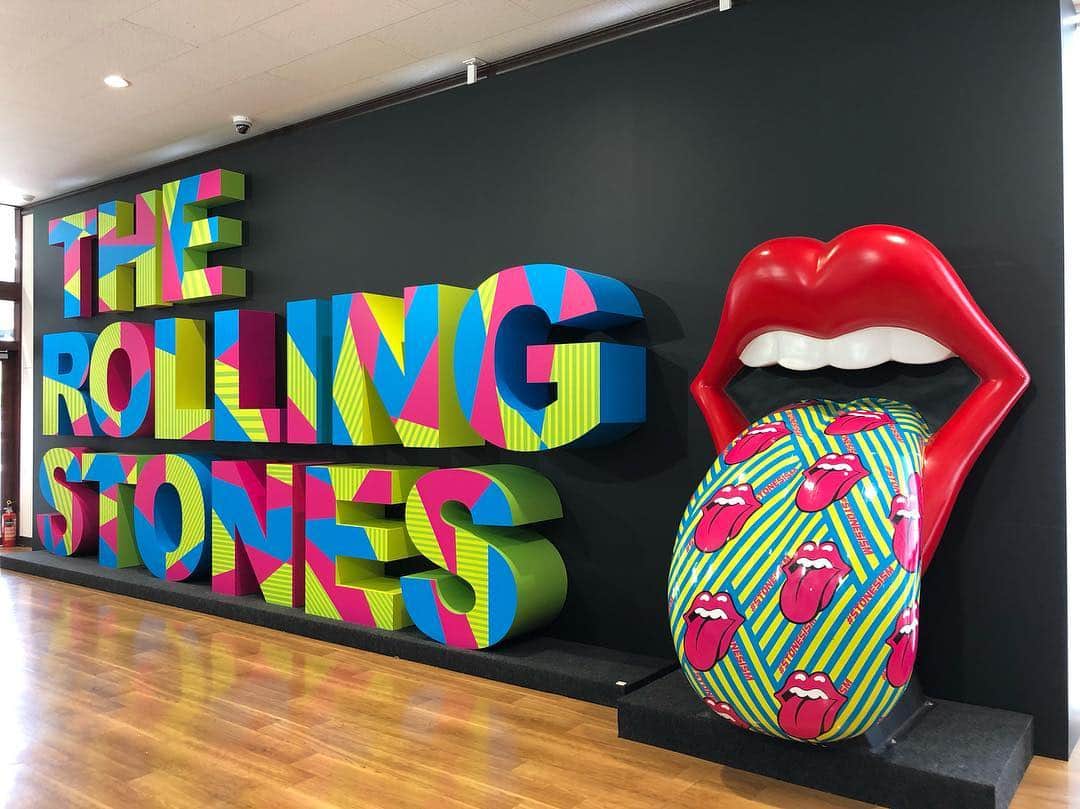 のインスタグラム：「ザ・ローリング・ストーンズ展へ行ってきました。  #ザローリングストーンズ展」