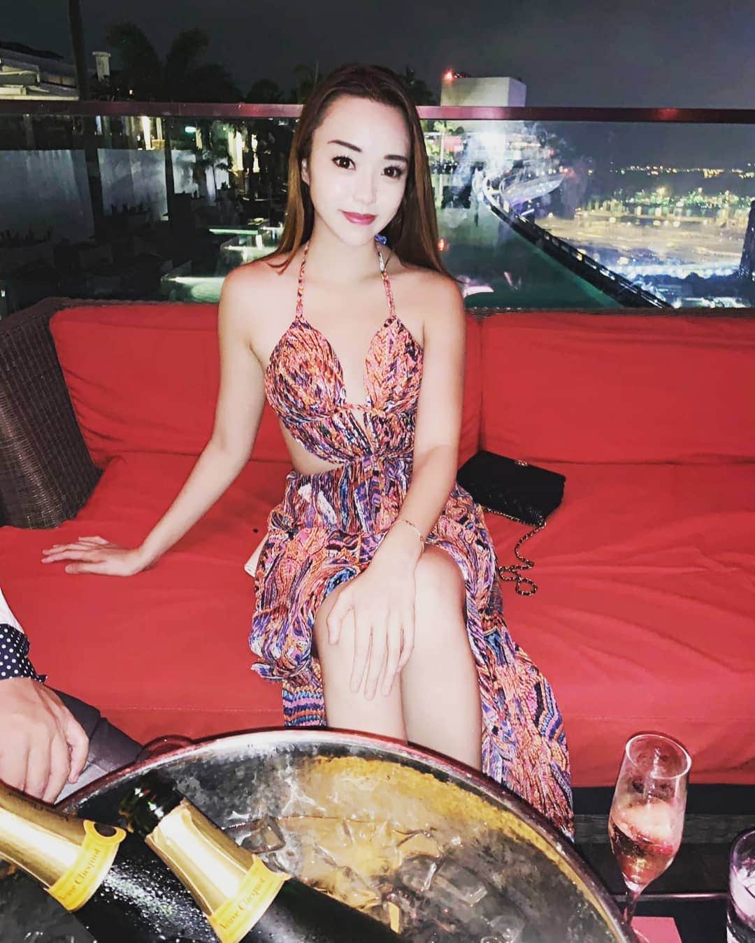 のインスタグラム：「Do you ever feel me close to you? #celavi #fun #singapore #travel #relax #holiday」
