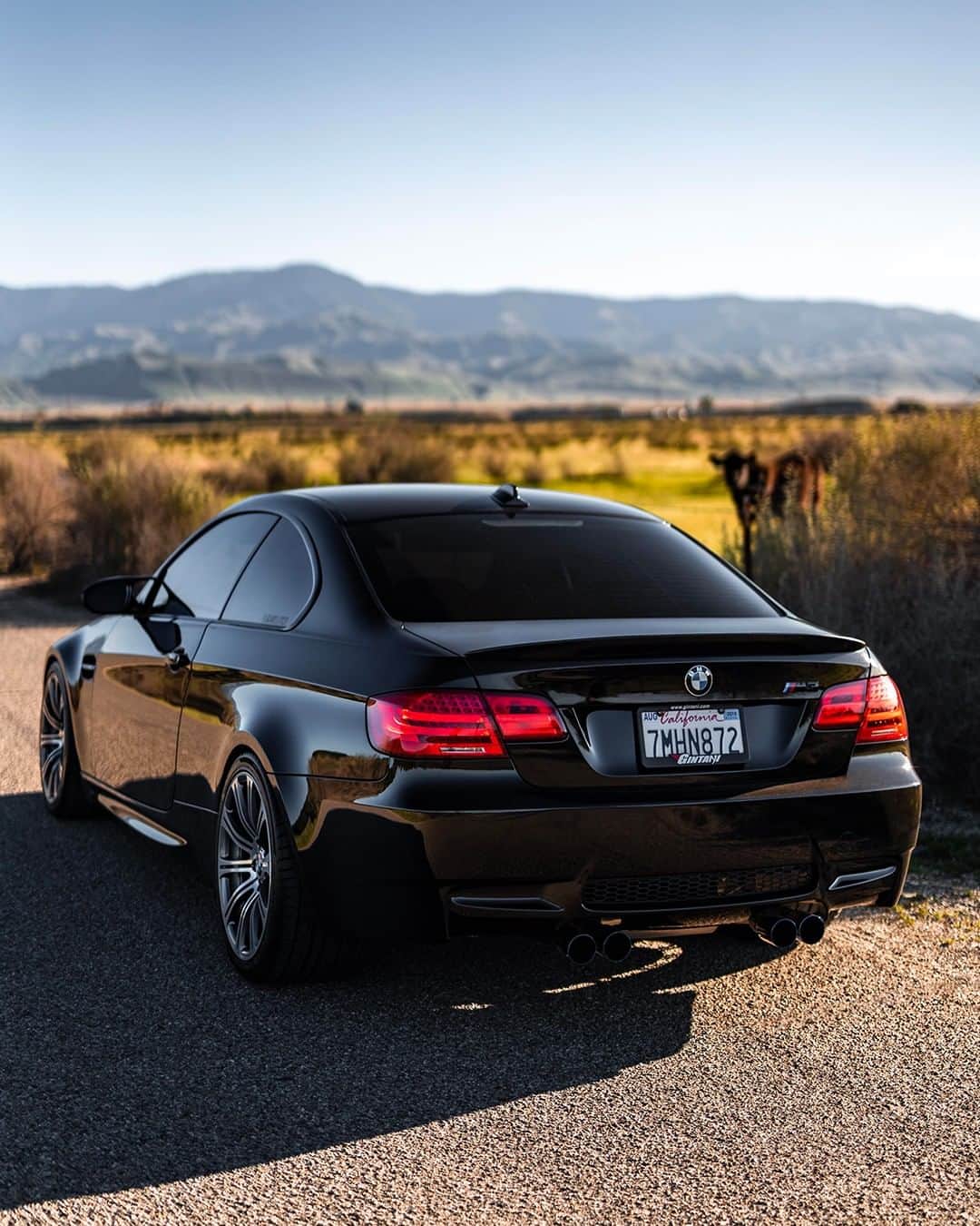 BMWのインスタグラム：「Redefine the limits. The fourth generation of the BMW M3. #BMWRepost @ivan.m3 #BMW #M3 #BMWClassic」