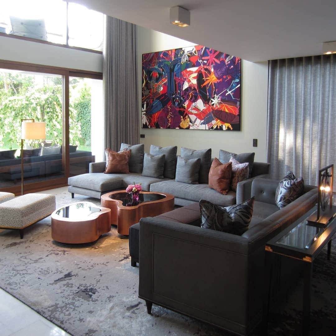 Minotti Londonさんのインスタグラム写真 - (Minotti LondonInstagram)「The team from Carden Cunietti have done it again with this beautiful design in a modern house in Barcelona, Spain.  See how they’ve used Minotti furniture (including the Allen sofa) to turn the space into a comfortable, elegant and functional space.  Click the link in our bio to discover the Allen sofa.  #interiors #interiorstyling #designers #luxury #interiordesigninspiration #luxurylifestyle #luxurydesign #furnituremaker #furniture #interiordesign #luxuryinteriors #interiordesigner #design #designinspiration #furnituredesign #interior #luxurylife #designer #designs」5月4日 17時18分 - minottilondon