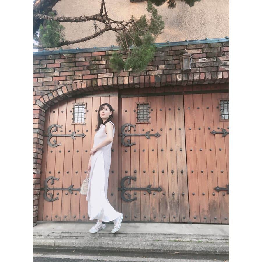 久住小春さんのインスタグラム写真 - (久住小春Instagram)「暖かくなってきたね☺️ 新しい洋服届いたからソッコー着た😁 上着もちゃんと着てたよ🧥 #mercuryduo#casselini#converse#私服」5月4日 17時32分 - koharu_kusumi.official