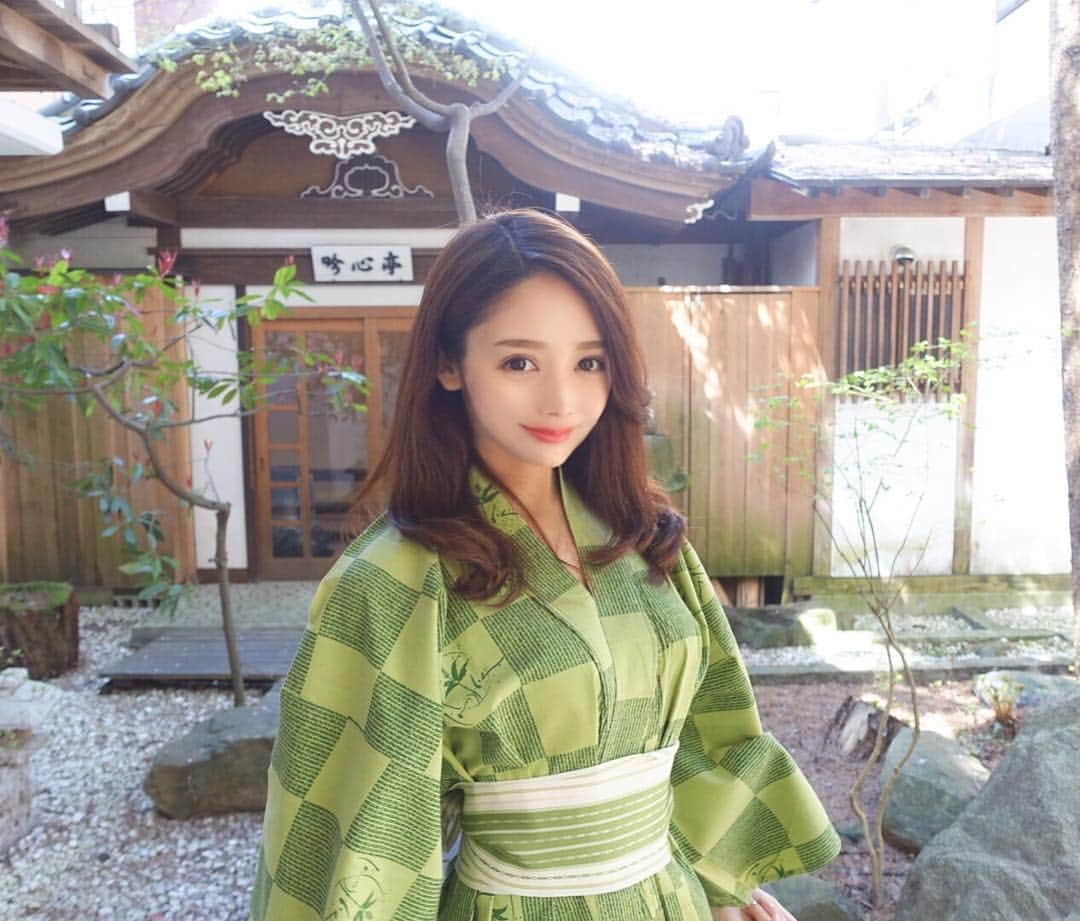 かなさんのインスタグラム写真 - (かなInstagram)「のどかな休日✨ #桜に囲まれたお部屋 #上林温泉 #温泉 #露天風呂付き客室 #天然温泉 #温泉宿 #地獄谷温泉 #塵表閣本店 #長野県 #温泉マニア #温泉旅館 #国内旅行 #温泉大好き #露天風呂 #旅行 #浴衣姿 #浴衣 #日本の景色 #美しい庭園 #Japan」5月4日 17時46分 - kanapi24