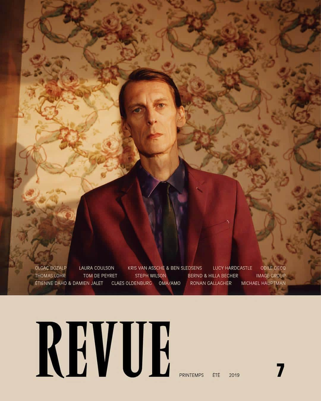 クリスヴァンアッシュさんのインスタグラム写真 - (クリスヴァンアッシュInstagram)「@BERLUTI ON THE COVER OF THE NEW @revue_magazine SHOT BY @ronan_gallagher__ AND STYLED BY @mauricionardi / Also, inside I had a conversation with one of my favorite artists @bensledsens !  Thank you @hellojustinmorin @timvanlaere_tvl @elkesegers  #berluti #krisvanassche #kris_van_assche #bensledsens」5月4日 18時05分 - kris_van_assche