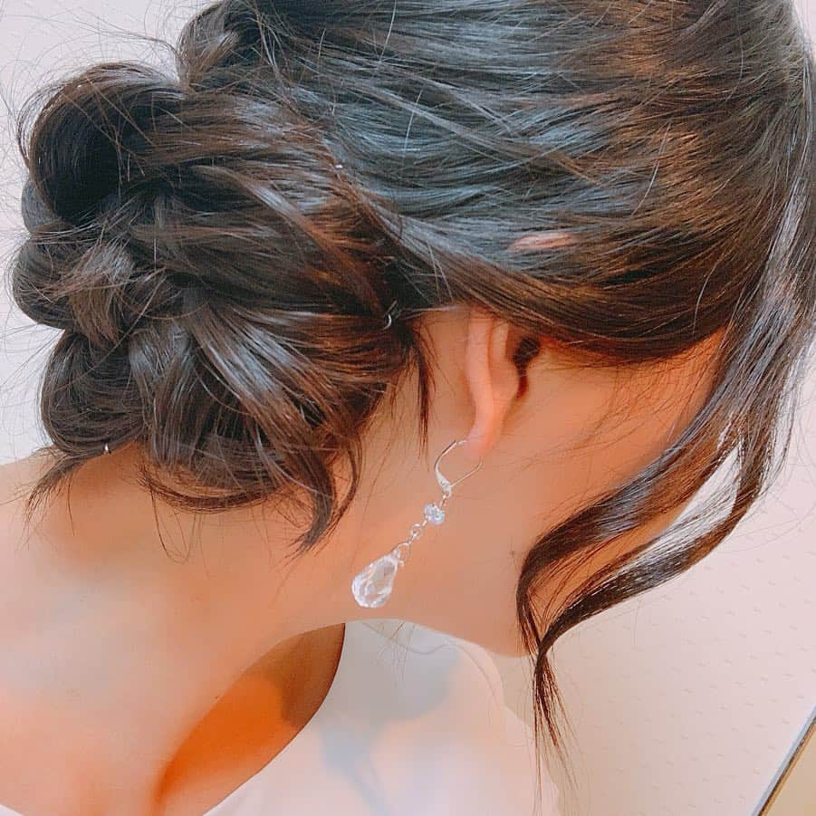 長沢美月さんのインスタグラム写真 - (長沢美月Instagram)「自分では絶対出来ない髪型💇‍♀️ 今日もズムサタをご覧頂き、ありがとうございました😊 制服に対する皆さんの優しいコメントありがとうございました🥰 #ズムサタ #髪型 #ヘアセット #ヘアスタイル #ブログ更新しました #ブログにもう一枚載せました」5月4日 18時22分 - _mizuki_0212